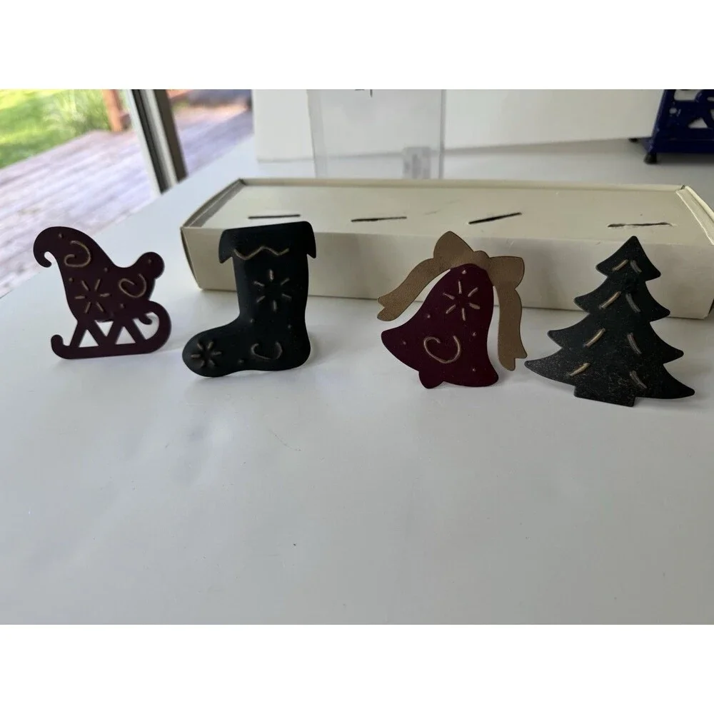 Pier 1 One Imports SET OF 4 Hand painted Metal Christmas Napkin Rings Holiday